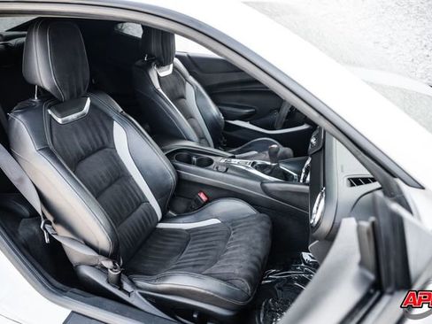 Used 2019 Chevrolet Camaro SS RWD image 72