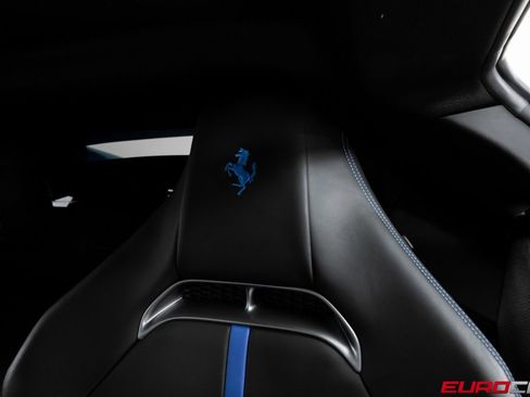 Used 2022 Ferrari SF90 Stradale image 39