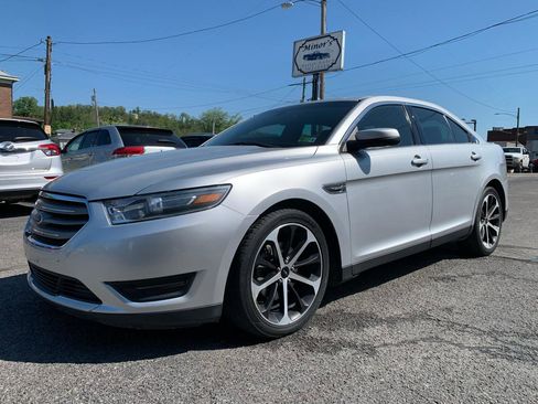 Used 2017 Ford Taurus SEL w/ Equipment Group 201A AWD/4WD image 1