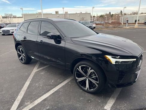 Used 2025 Volvo XC60 T8 Ultra w/ Protection Package Premier image 4