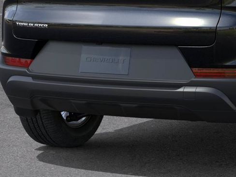 New 2026 Chevrolet TrailBlazer LS FWD image 38