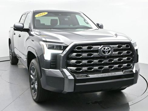 Used 2025 Toyota Tundra Platinum AWD/4WD image 2