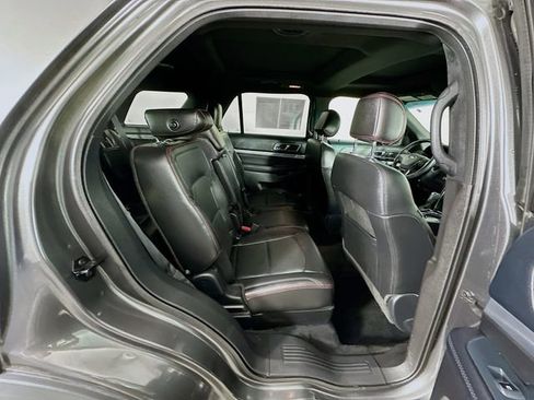 Used 2016 Ford Explorer Sport w/ Equipment Group 401A image 34