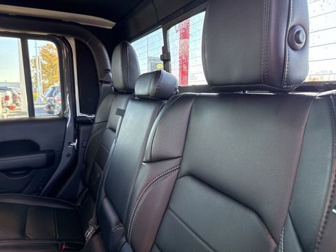 Used 2021 Jeep Gladiator Overland w/ Popular Equipment Package image 20