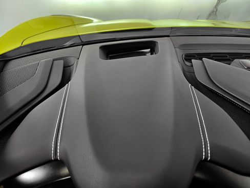 Used 2022 Chevrolet Corvette Stingray Preferred Cpe w/ 2LT image 17