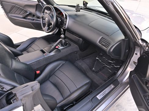 Used 2001 Honda S2000 image 19