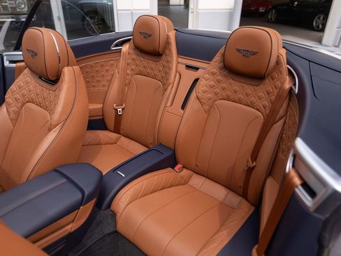Certified 2023 Bentley Continental GT Azure AWD/4WD image 27