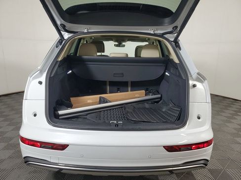 Used 2023 Audi Q5 2.0T Premium Plus w/ Premium Plus Package AWD/4WD image 9