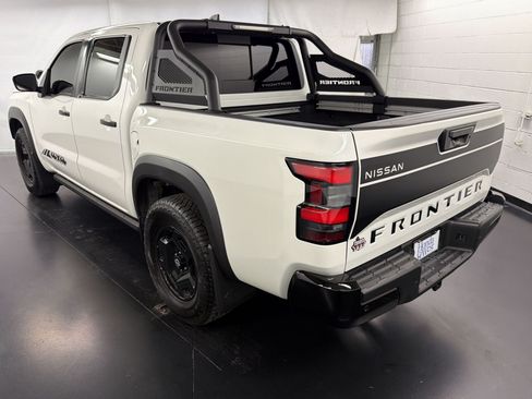 Used 2024 Nissan Frontier SV w/ Hardbody Edition AWD/4WD image 3