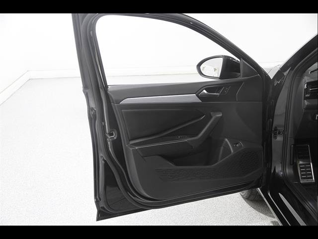 Certified 2026 Volkswagen Jetta Sport FWD image 4