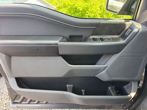 Used 2025 Ford F150 XLT w/ Equipment Group 301A Standard image 5