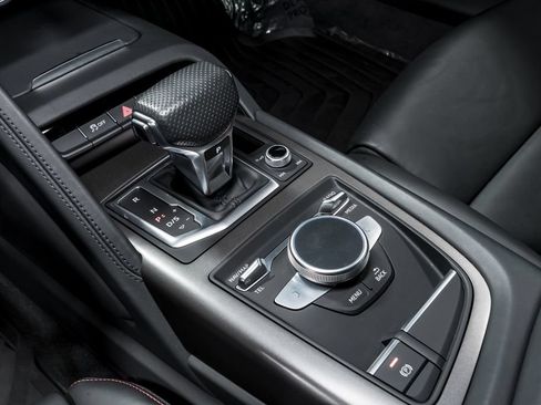 Used 2021 Audi R8 V10 RWD image 24