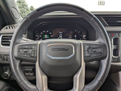 Used 2024 GMC Yukon XL Denali w/ Advanced Technology Package AWD/4WD image 17
