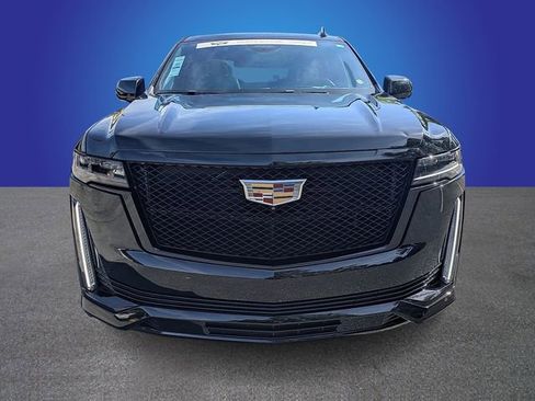 Certified 2024 Cadillac Escalade ESV Sport Platinum AWD/4WD image 8