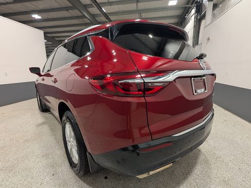 Used 2019 Buick Enclave Premium AWD/4WD image 4