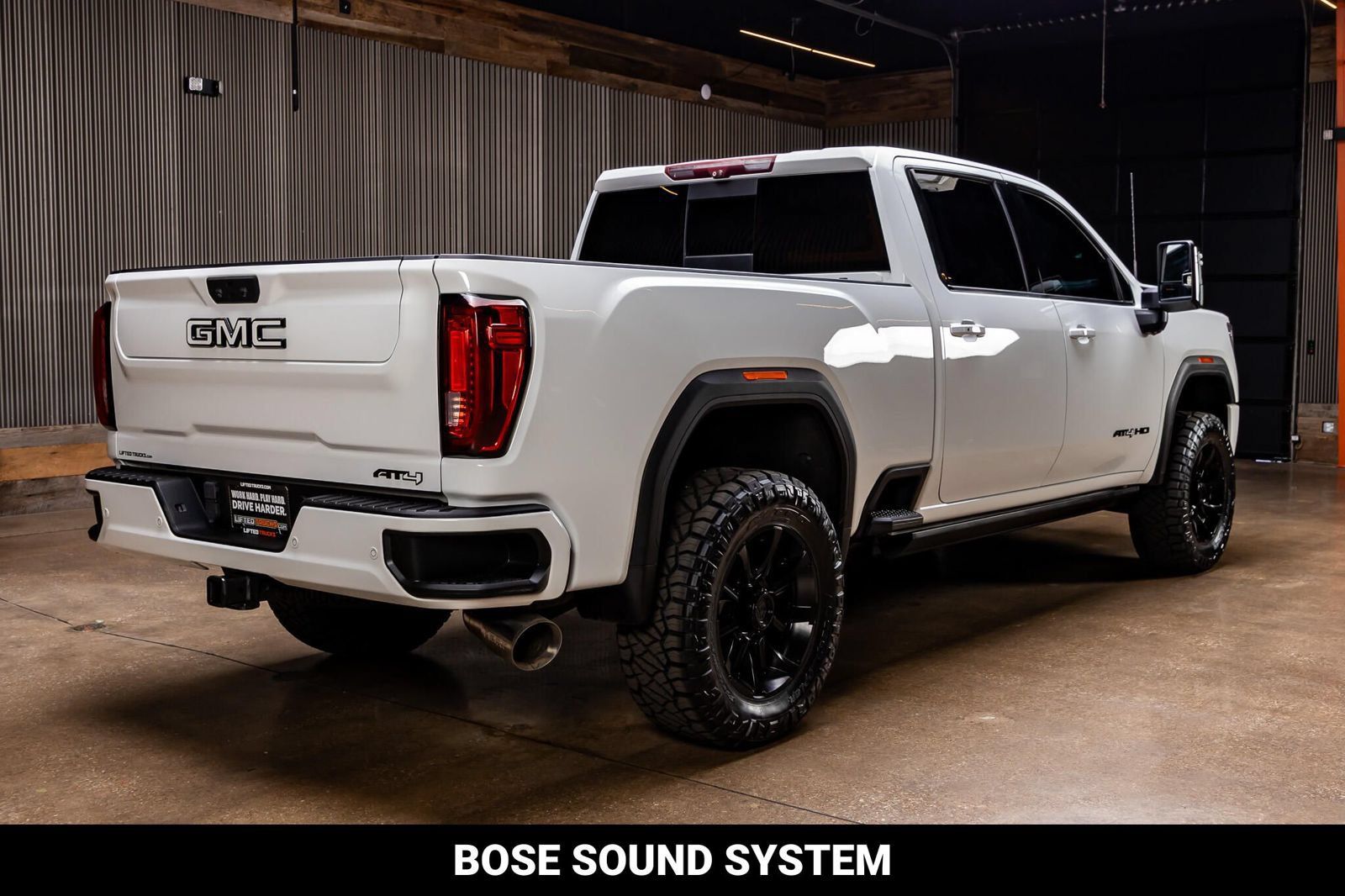 Used 2021 GMC Sierra 2500 AT4 w/ AT4 Premium Plus Package AWD/4WD image 10