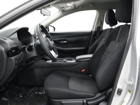 Used 2021 Nissan Sentra SV FWD image 17