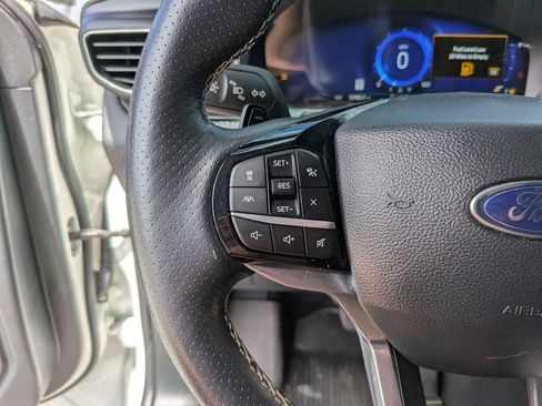 Used 2022 Ford Explorer ST AWD/4WD image 33