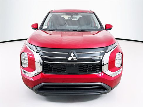New 2026 Mitsubishi Outlander ES image 22