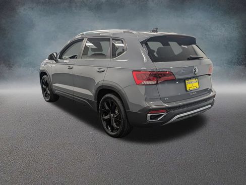 Used 2022 Volkswagen Taos SE AWD/4WD image 7