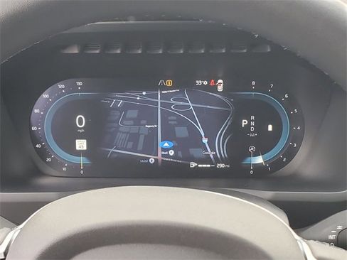 Certified 2025 Volvo XC90 B6 Plus image 19