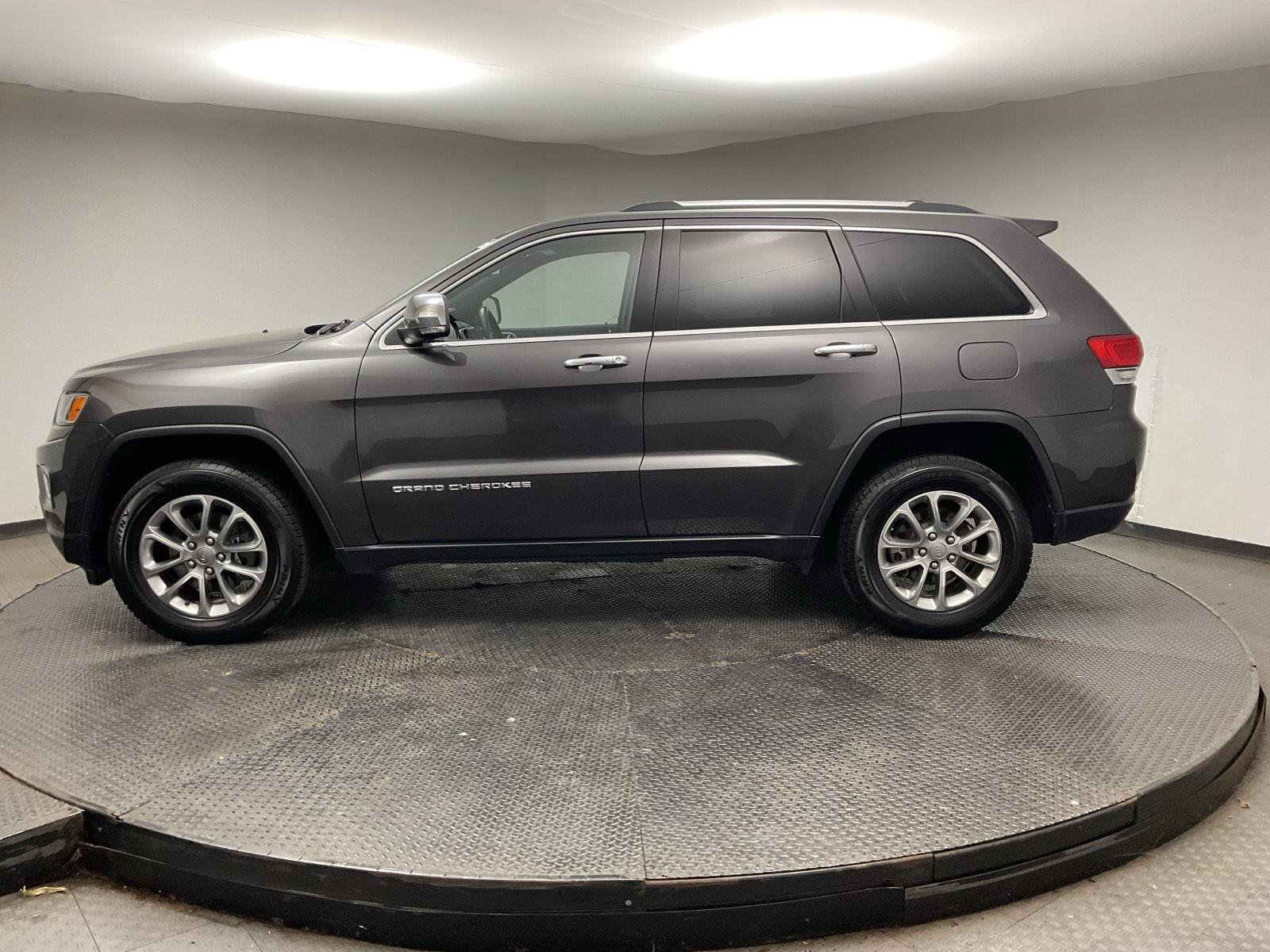 Used 2015 Jeep Grand Cherokee Limited AWD/4WD image 4