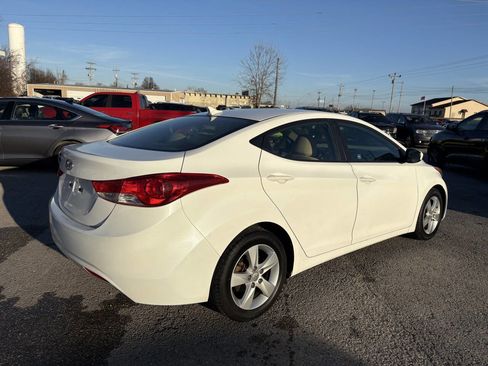 Used 2013 Hyundai Elantra GLS w/ Preferred Pkg image 7