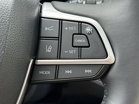 New 2026 Toyota Highlander Platinum AWD/4WD image 30