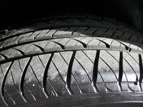 Used 2013 Ford Edge SEL image 12