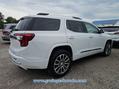 Used 2023 GMC Acadia Denali AWD/4WD image 5