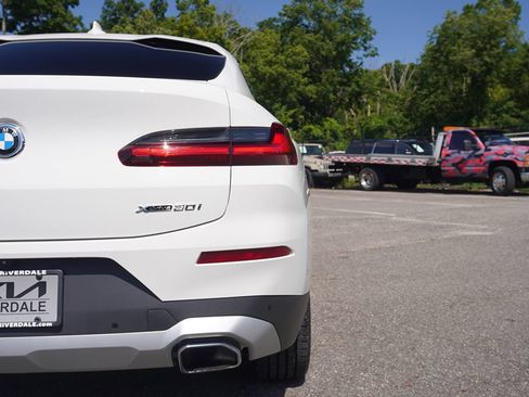 Used 2023 BMW X4 xDrive30i AWD/4WD image 17
