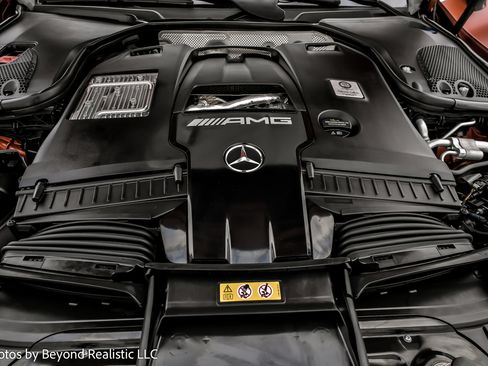 Used 2024 Mercedes-Benz AMG GT 63 image 19