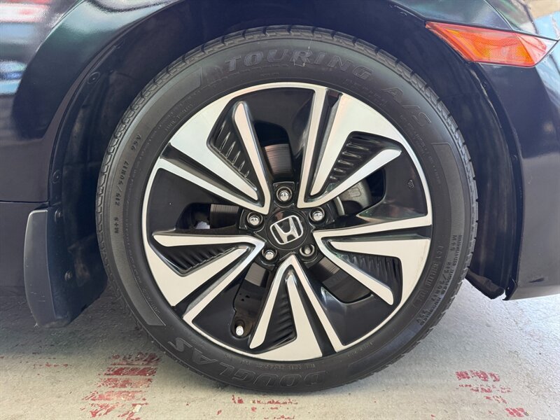 Used 2017 Honda Civic EX-L image 33