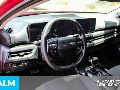 Used 2025 Kia K4 FWD image 18
