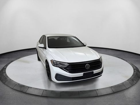 Used 2022 Volkswagen Jetta S FWD image 3