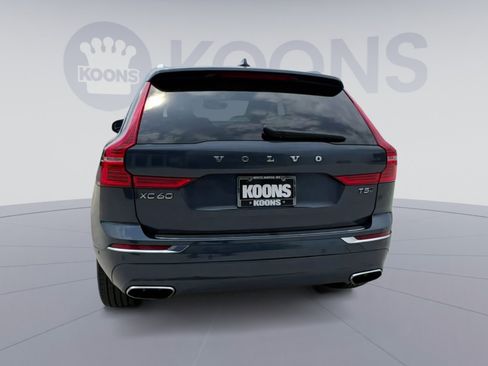 Used 2023 Volvo XC40 B5 Plus w/ Protection Package Premier AWD/4WD image 10