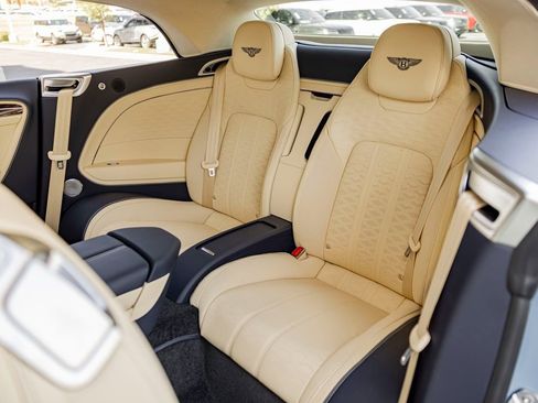 Used 2025 Bentley Continental GT Speed AWD/4WD image 20