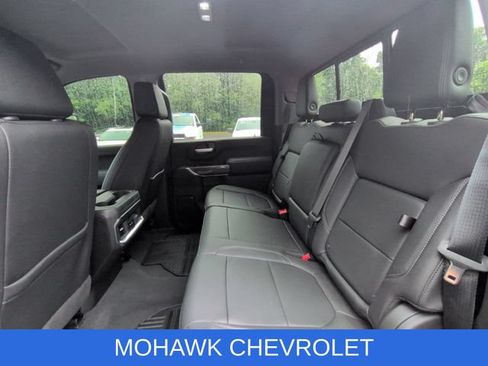 Used 2022 Chevrolet Silverado 2500 LTZ w/ LTZ Convenience Package AWD/4WD image 10