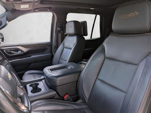 Used 2023 Chevrolet Tahoe High Country RWD image 7