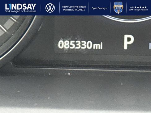 Used 2017 Land Rover Discovery HSE image 24