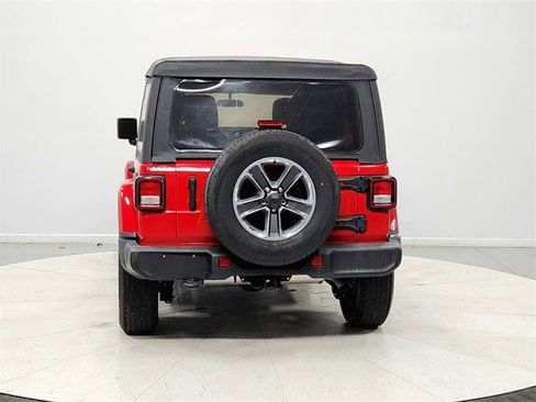 Used 2021 Jeep Wrangler Unlimited Sahara image 6