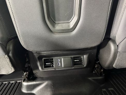 Used 2024 Chevrolet Silverado 2500 LT w/ Convenience Package image 31