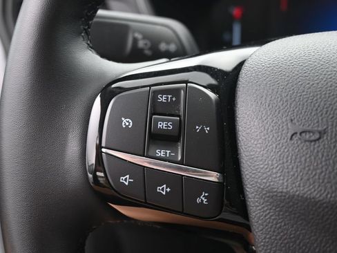 Used 2025 Ford Escape Active AWD/4WD image 23