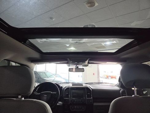 Used 2017 Ford F150 XLT w/ Equipment Group 302A Luxury image 28