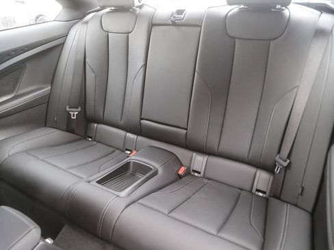 Used 2025 BMW M240i Coupe RWD image 15