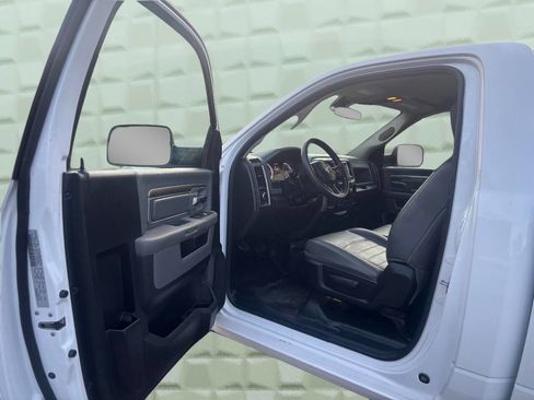 Used 2017 RAM 1500 Tradesman w/ Power & Remote Entry Group image 9