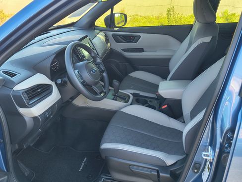 Used 2025 Subaru Forester image 21