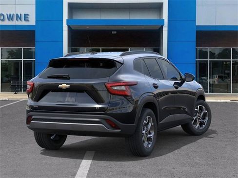 New 2026 Chevrolet Trax LT w/ LT Convenience Package image 4