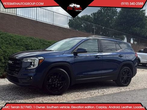Used 2022 GMC Terrain SLT w/ Elevation Edition FWD image 1