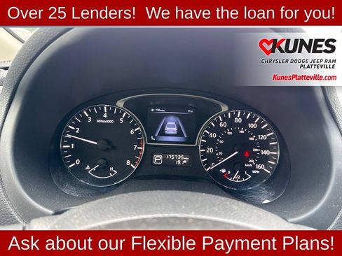 Used 2014 Nissan Altima 2.5 SL w/ Technology Package FWD image 18